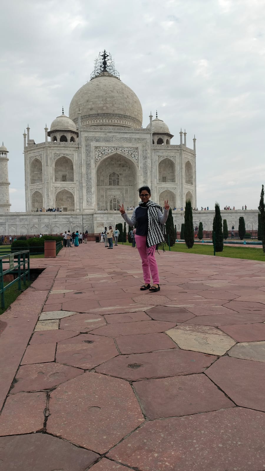 Best OCD Treatment in Agra at Emotion of Life – Non-Medicated Healing with CBT and ERP